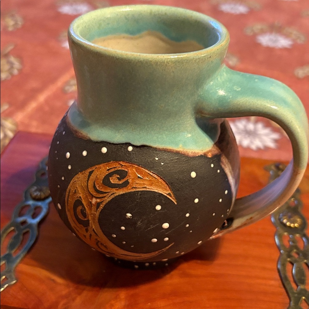 Like New Pitch Pine 24’ Handcrafted Ceramic Owl and Moon Mug - Picture 3 of 7